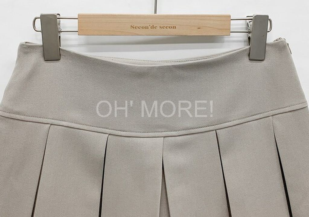 LINE_ALBUM_202597_250907_518