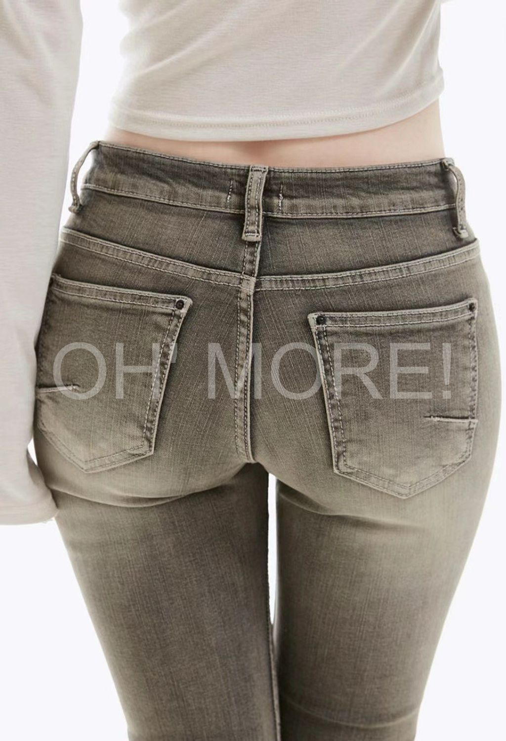 LINE_ALBUM_202597_250907_398