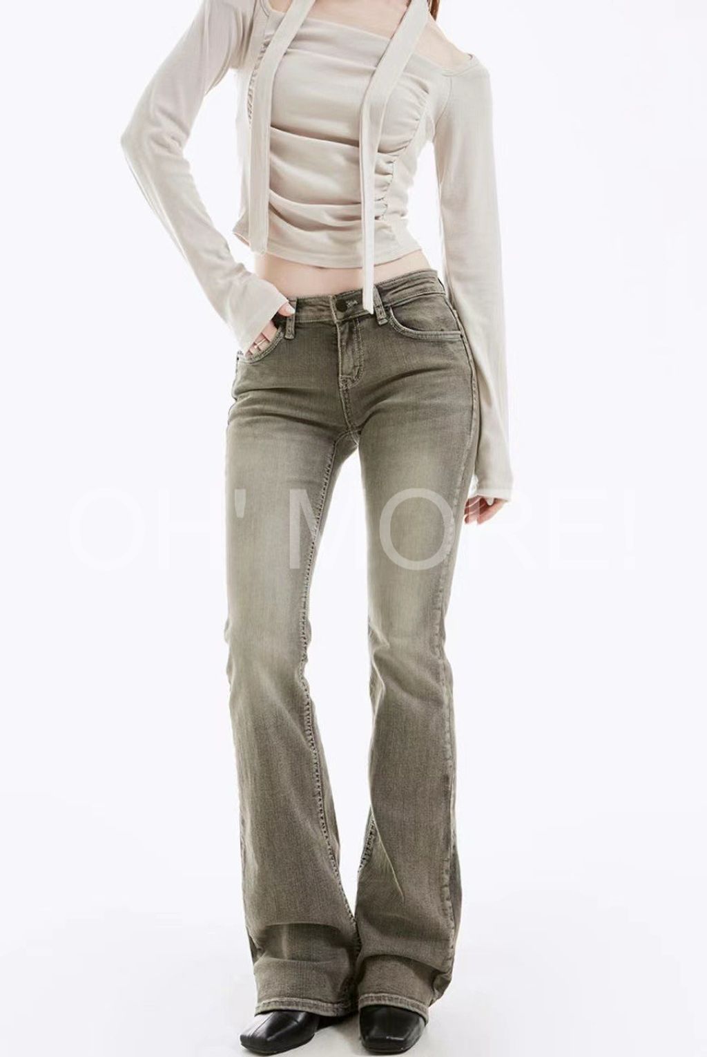 LINE_ALBUM_202597_250907_399