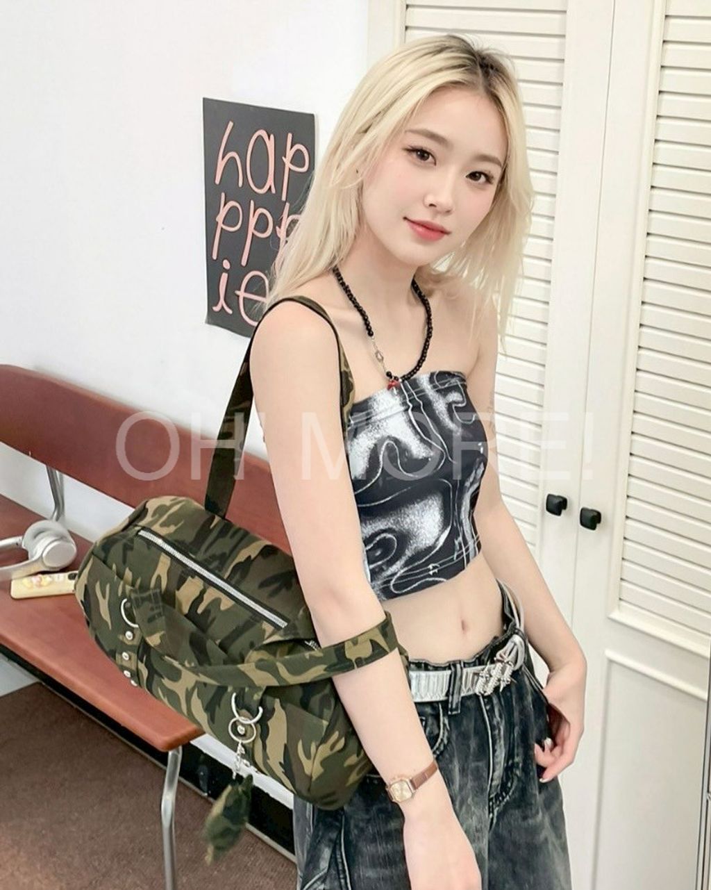 LINE_ALBUM_202597_250907_470