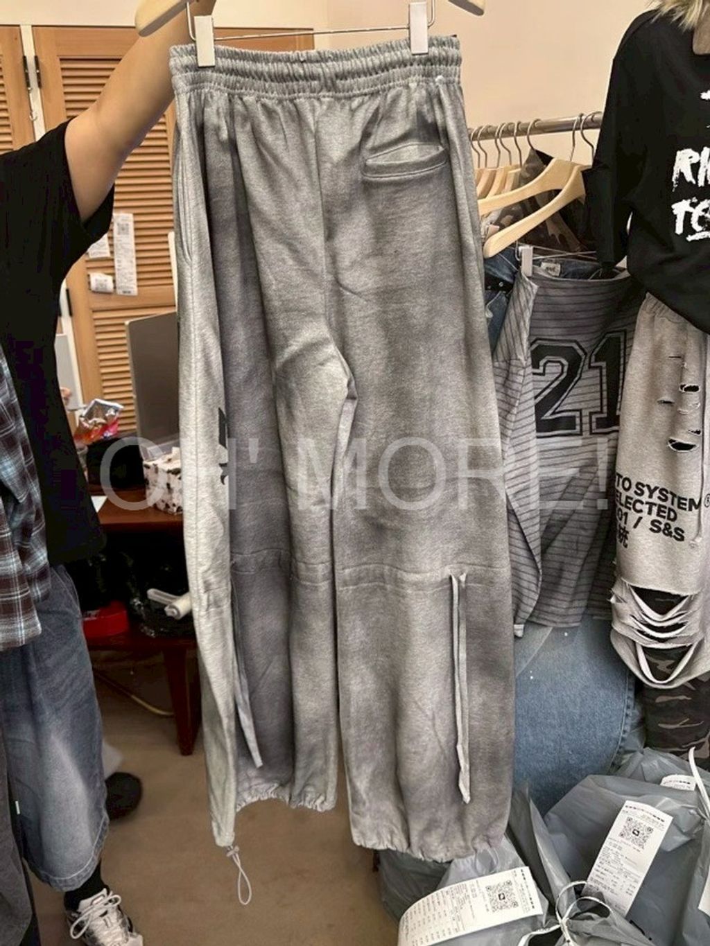 LINE_ALBUM_2025918_250918_580