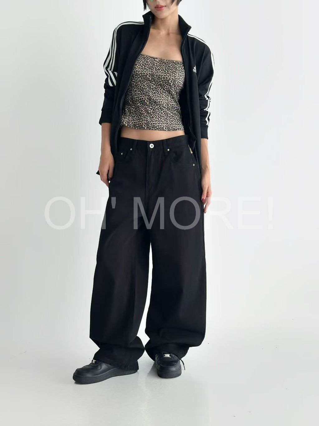 LINE_ALBUM_2025918_250918_384