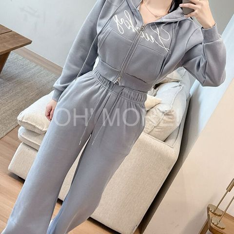 LINE_ALBUM_2025105_251005_155