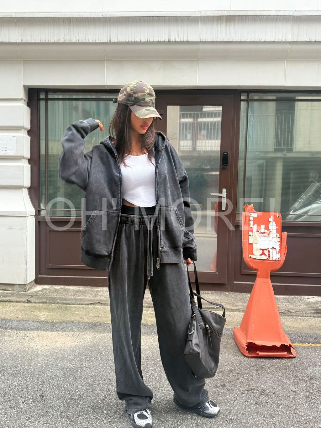 LINE_ALBUM_20251015_251015_132