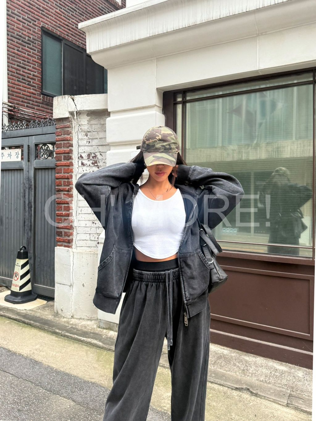 LINE_ALBUM_20251015_251015_133