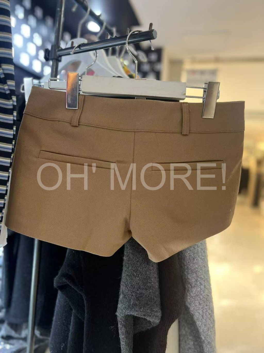 LINE_ALBUM_20251015_251015_120