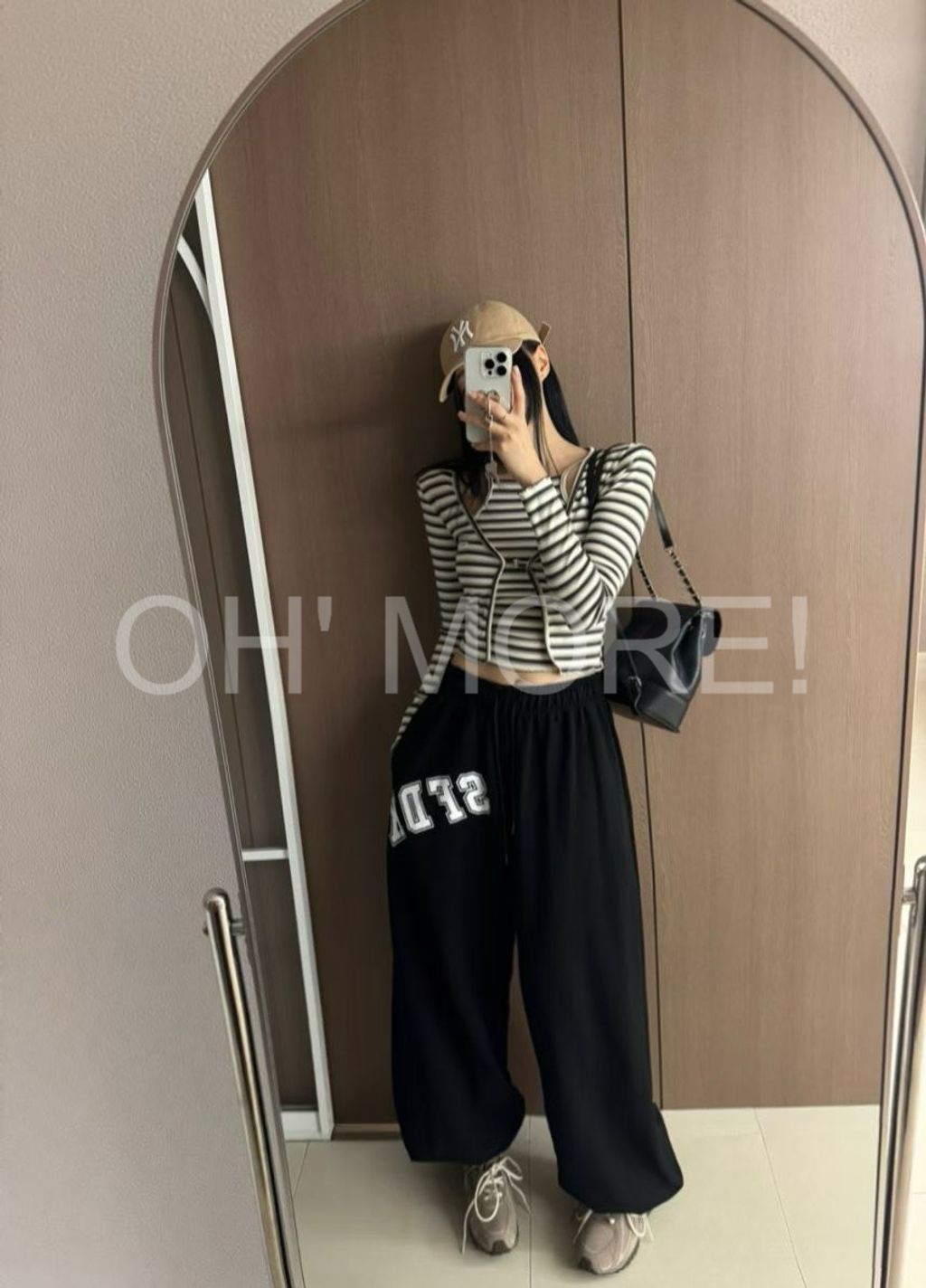 LINE_ALBUM_20251029_251029_18