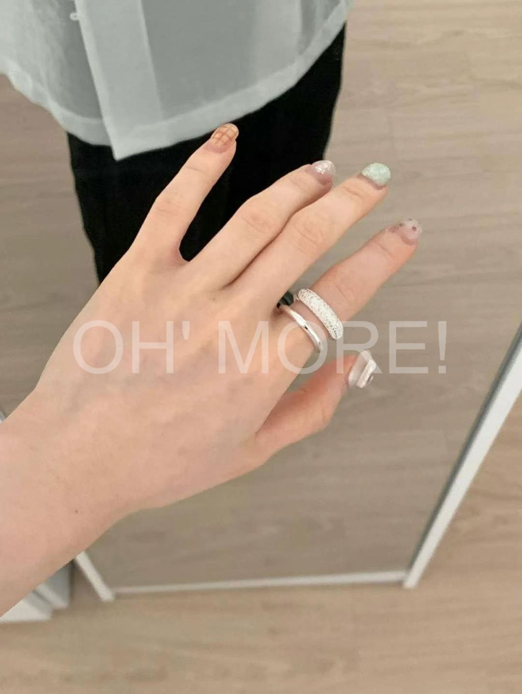 LINE_ALBUM_20251124_251124_403