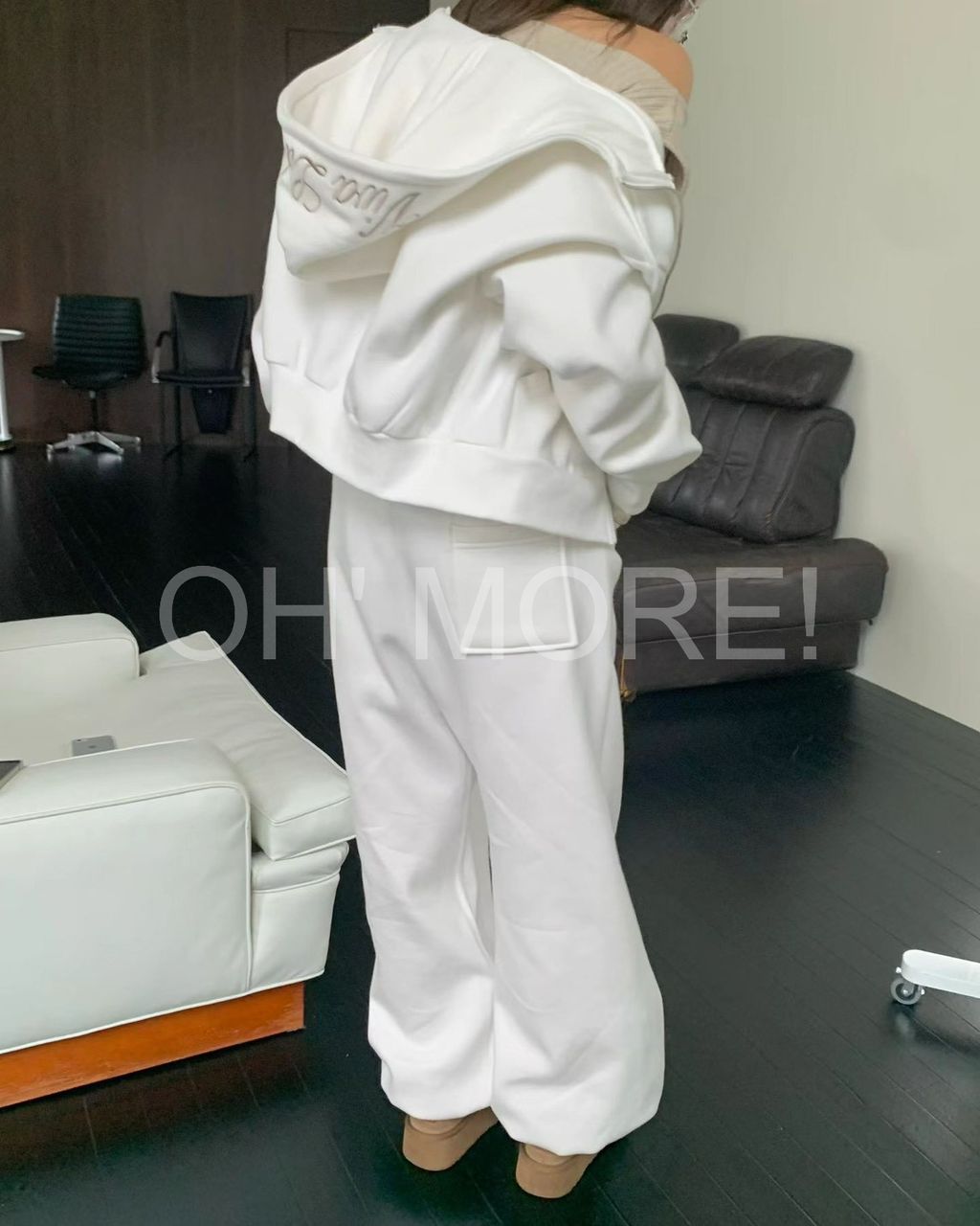 LINE_ALBUM_20251124_251124_726