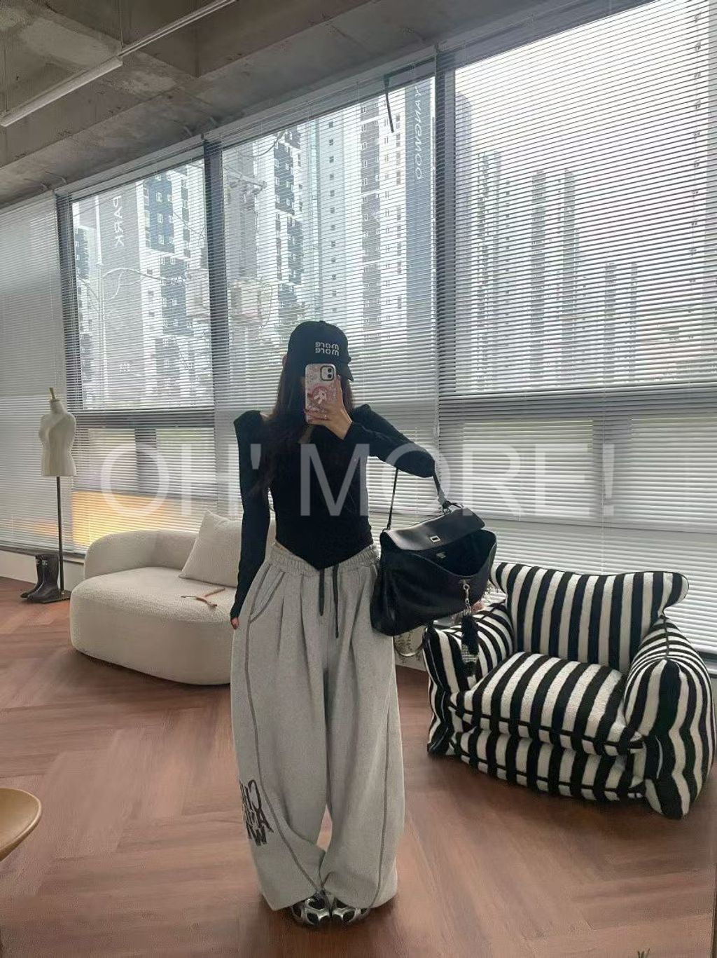 LINE_ALBUM_20251125_251125_162