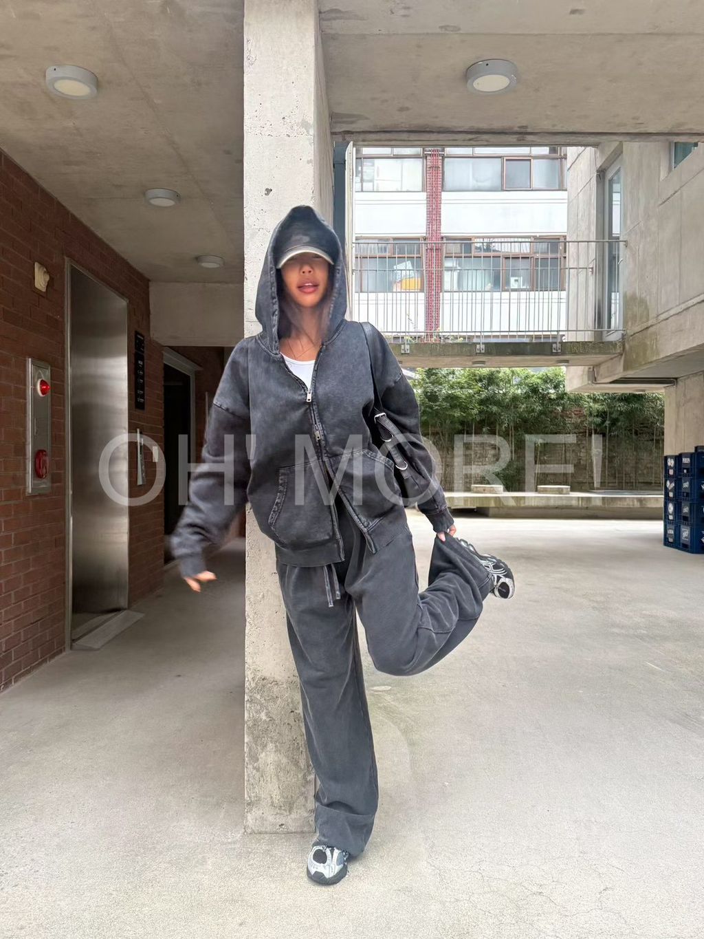 LINE_ALBUM_20251125_251125_169