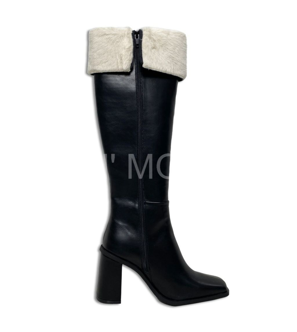 LINE_ALBUM_20251211_251211_256