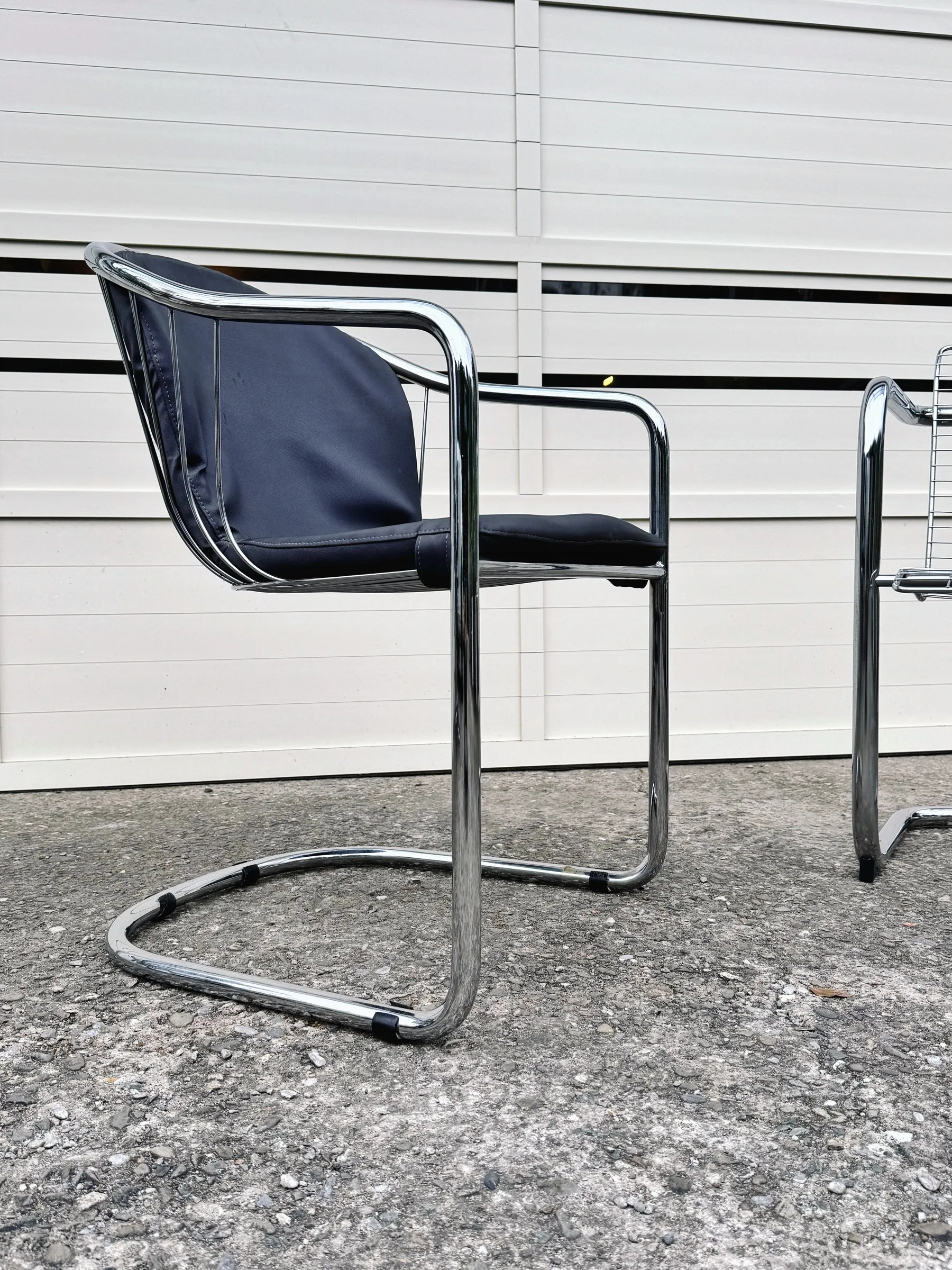 Italian Cantilever Chair Side View