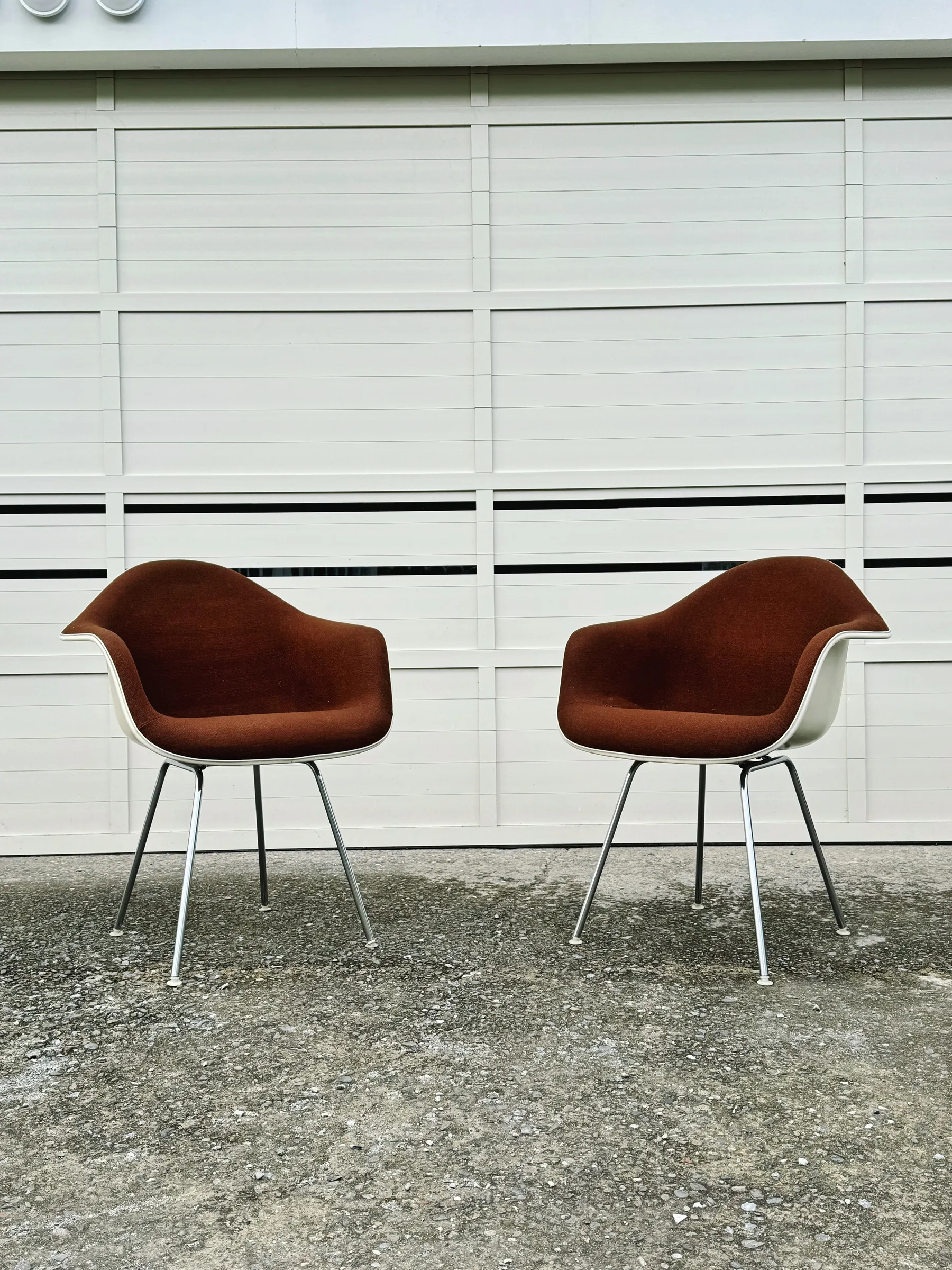 Eames Fehlbaum Chair Front