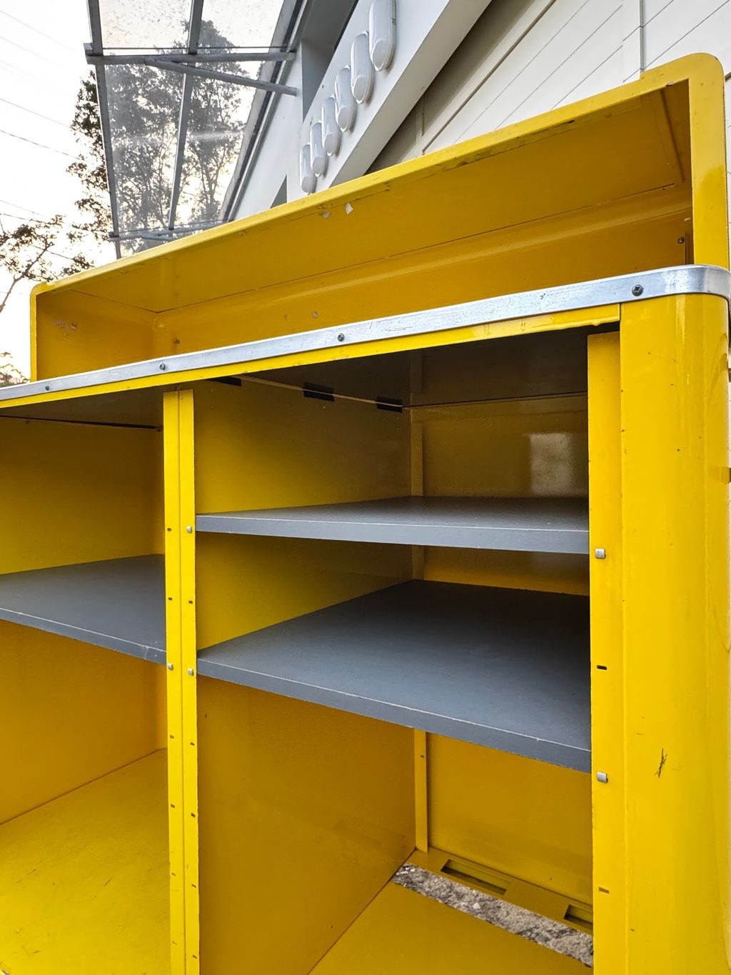 N3876 Bretz Keith haring Bar (5)