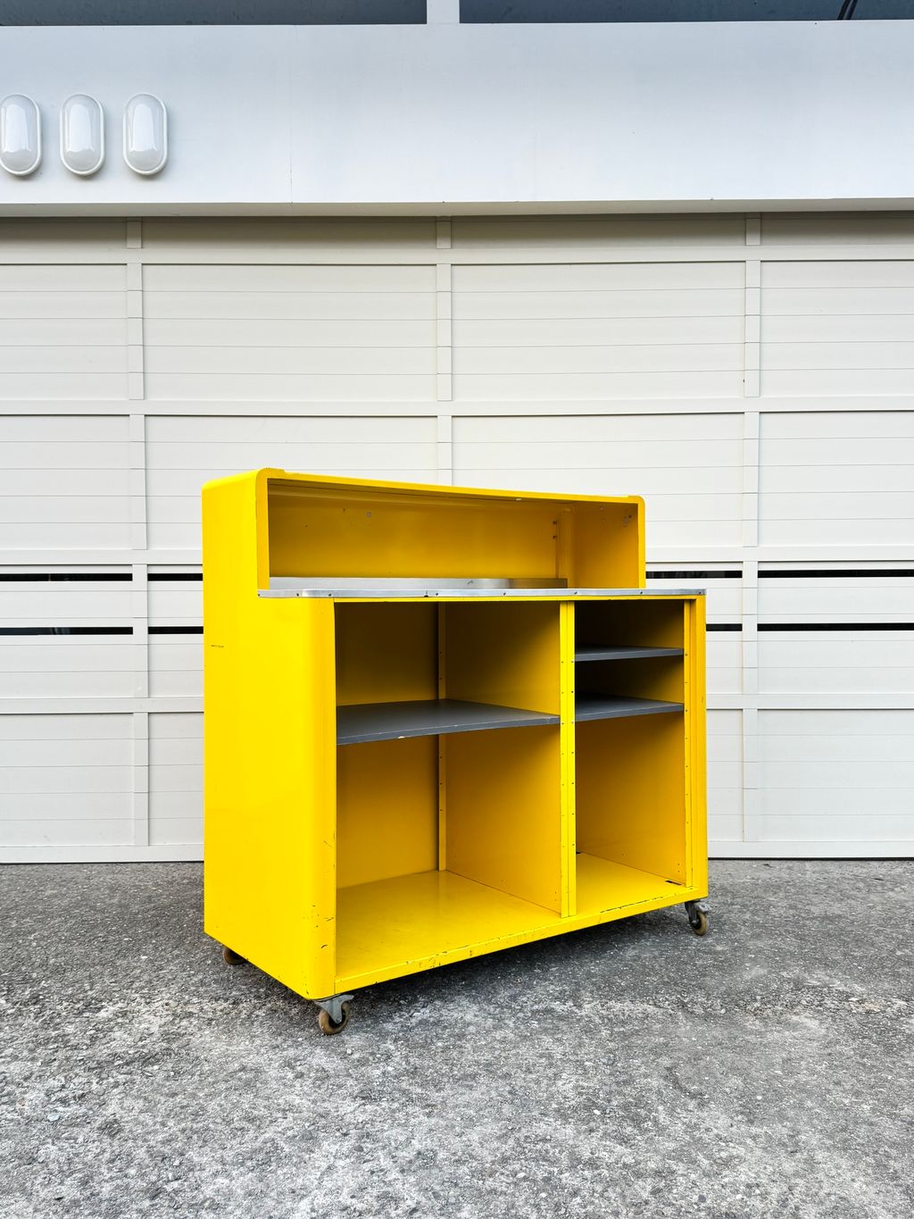 N3876 Bretz Keith haring Bar (2)