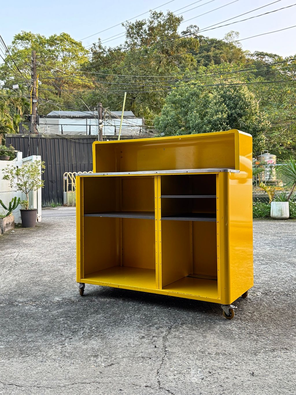 N3876 Bretz Keith haring Bar (1)