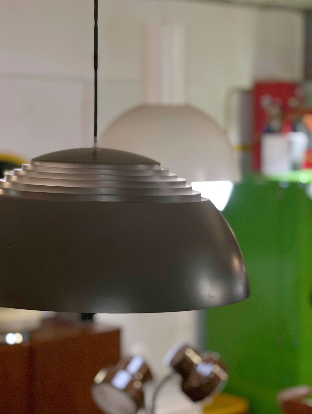 Arne Jacobsen Royal hanging lamp Louis Poulsen (1)