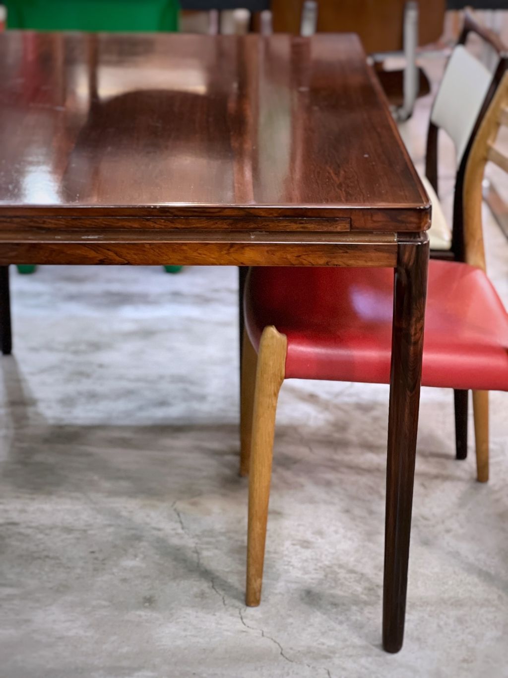 Dining Table by Johannes Andersen (6)