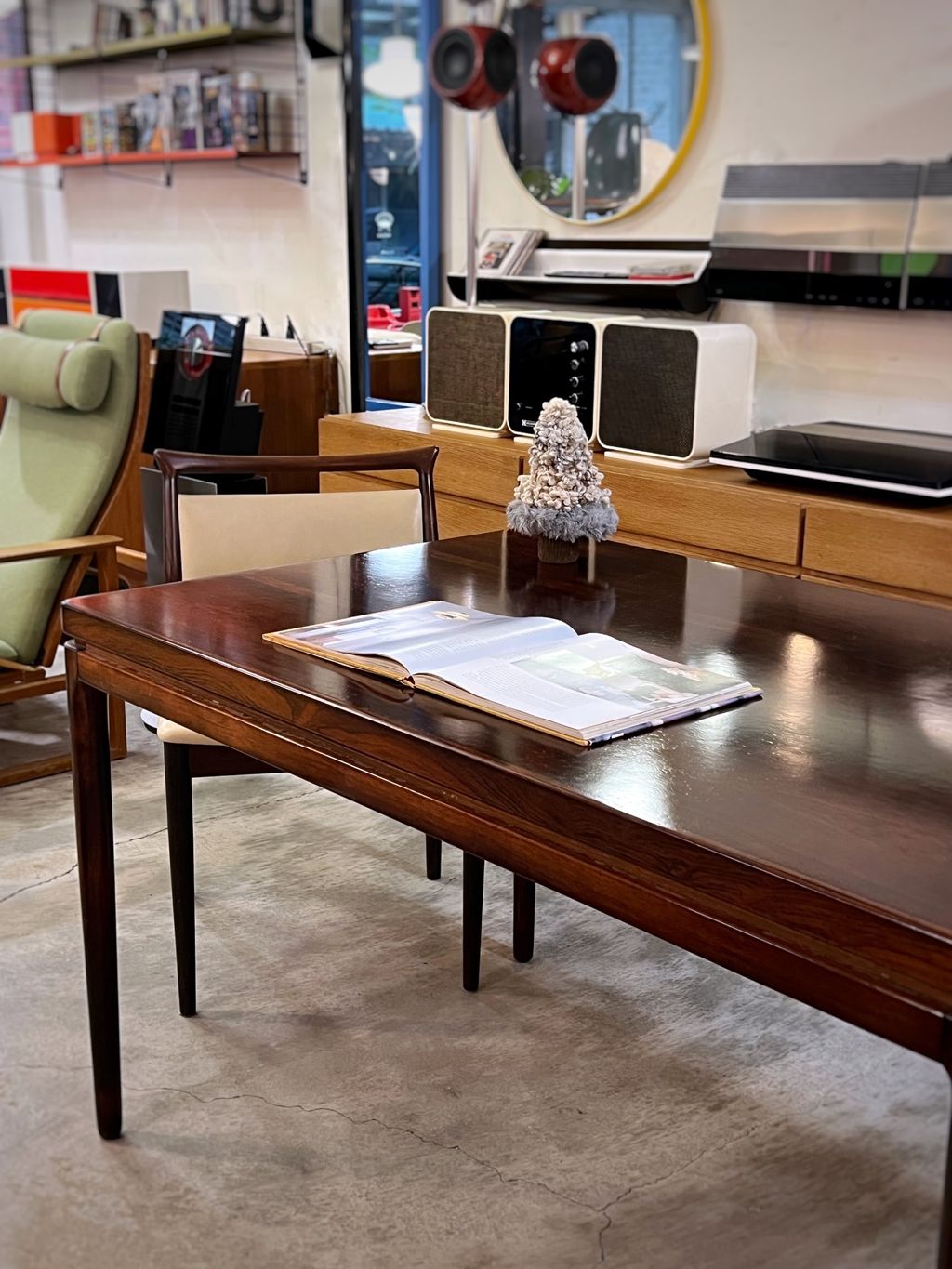 Dining Table by Johannes Andersen (7)