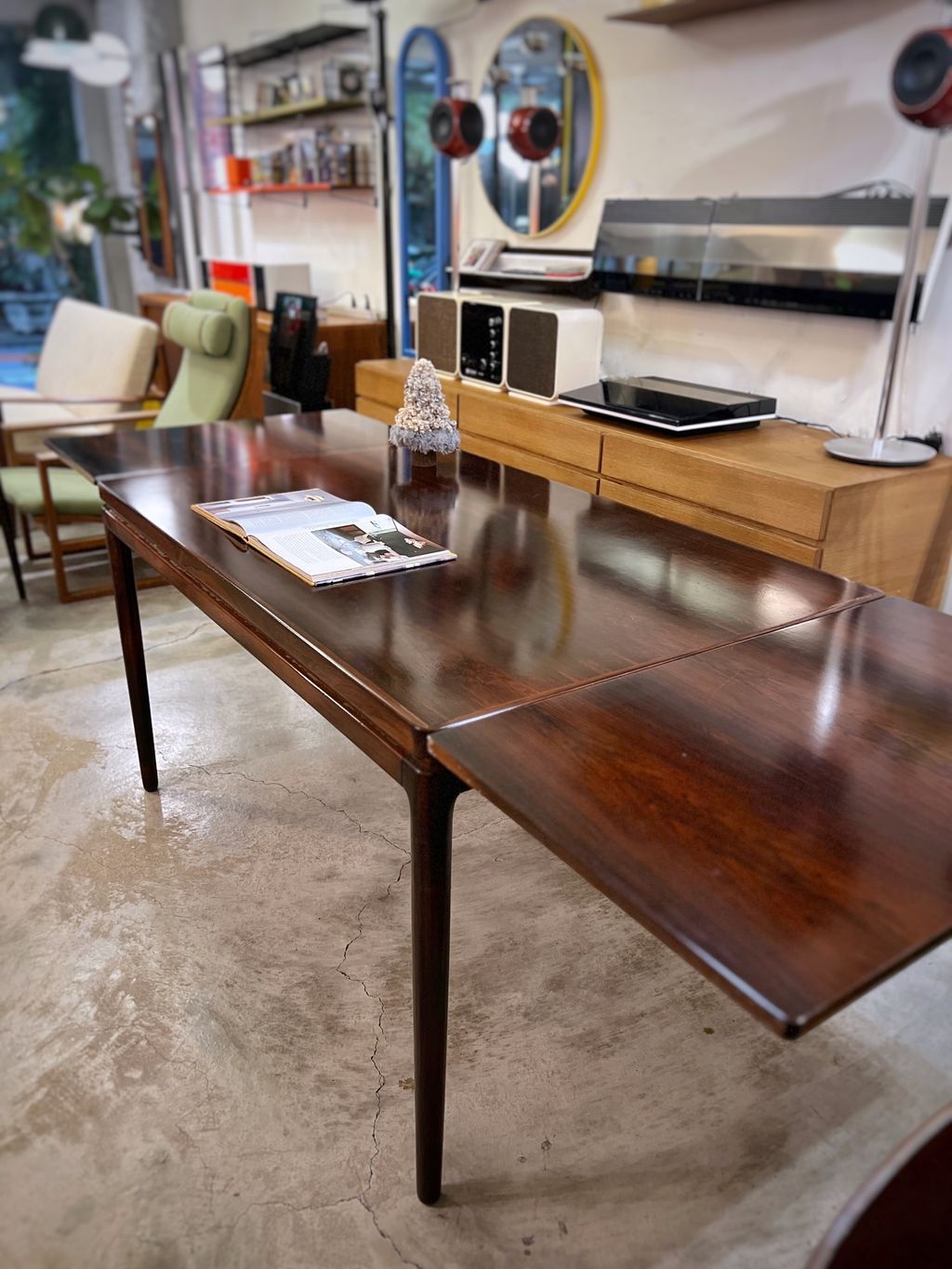 Dining Table by Johannes Andersen (3)