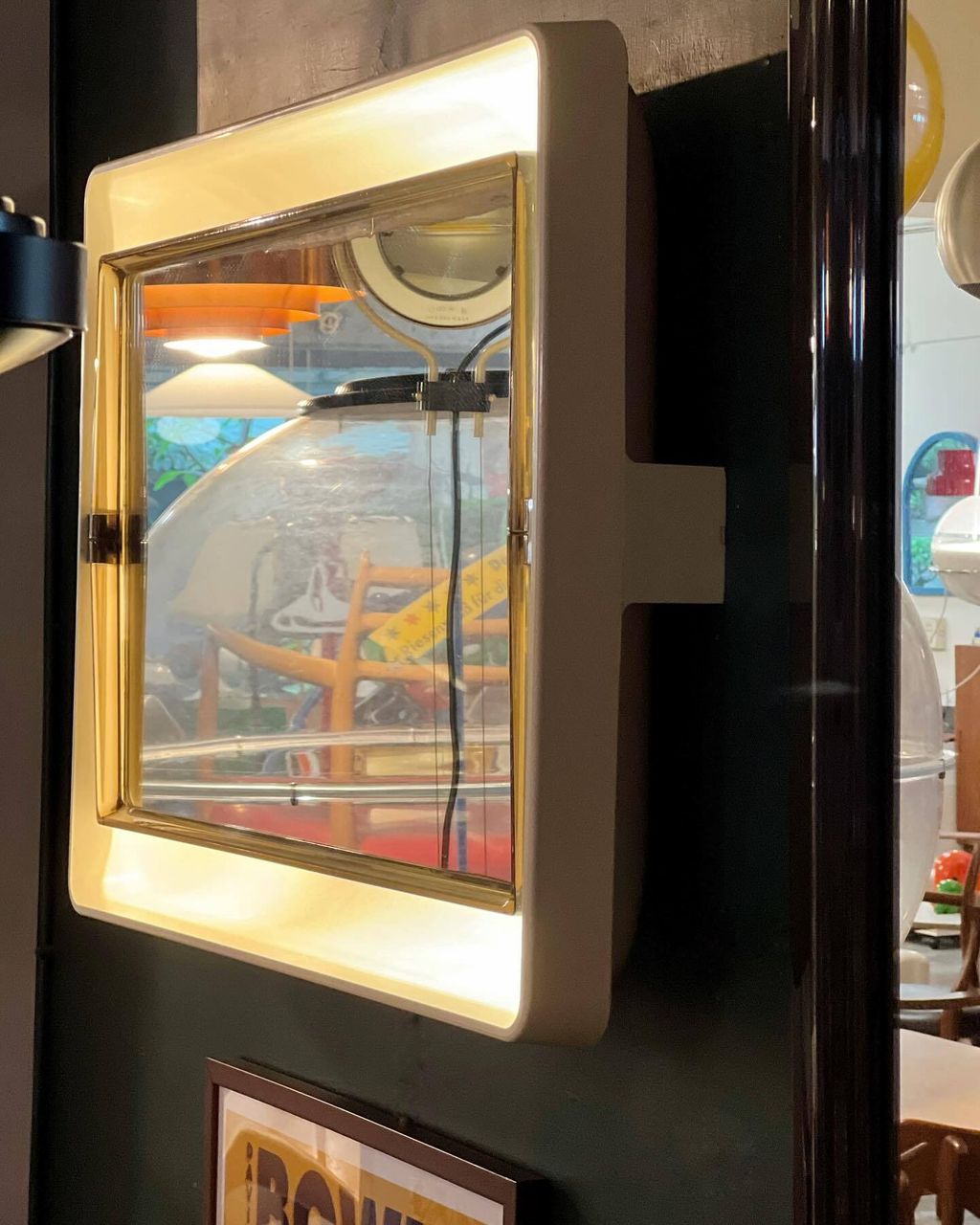 Vintage 1970s Allibert A109 Illuminated Mirror (2)