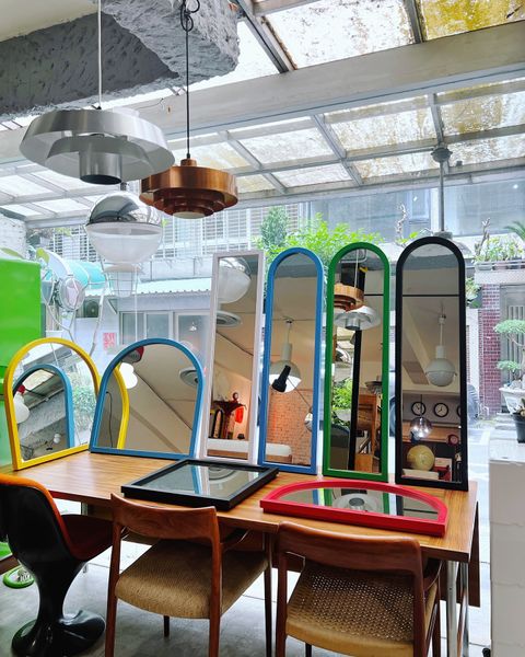 kartell mirrors (2)