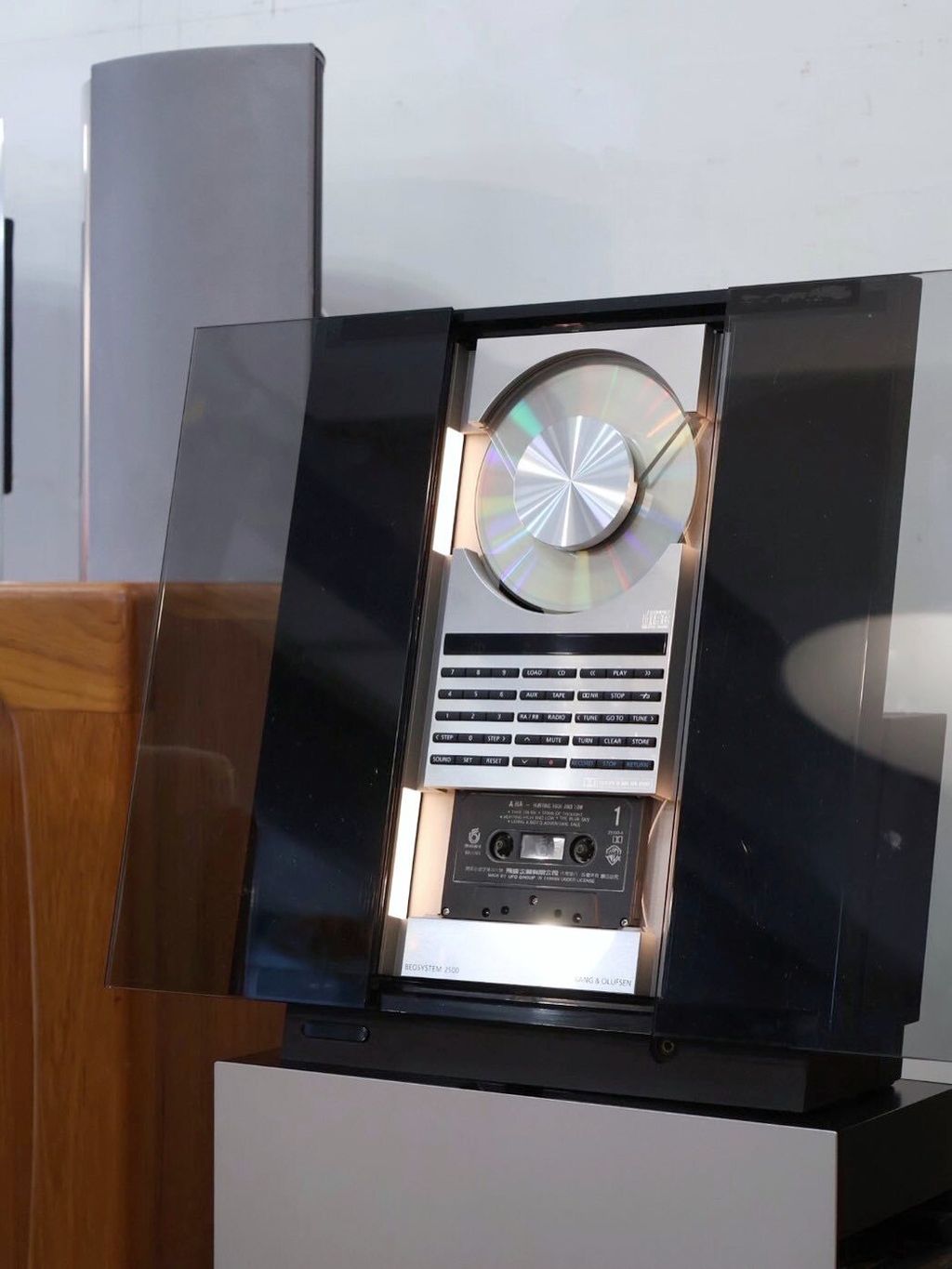 Vintage 1990s Bang & Olufsen Beosystem 2500 (6)