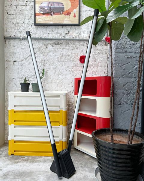 Vintage 1980s Italian Lightsaber Floor Lamp (1)