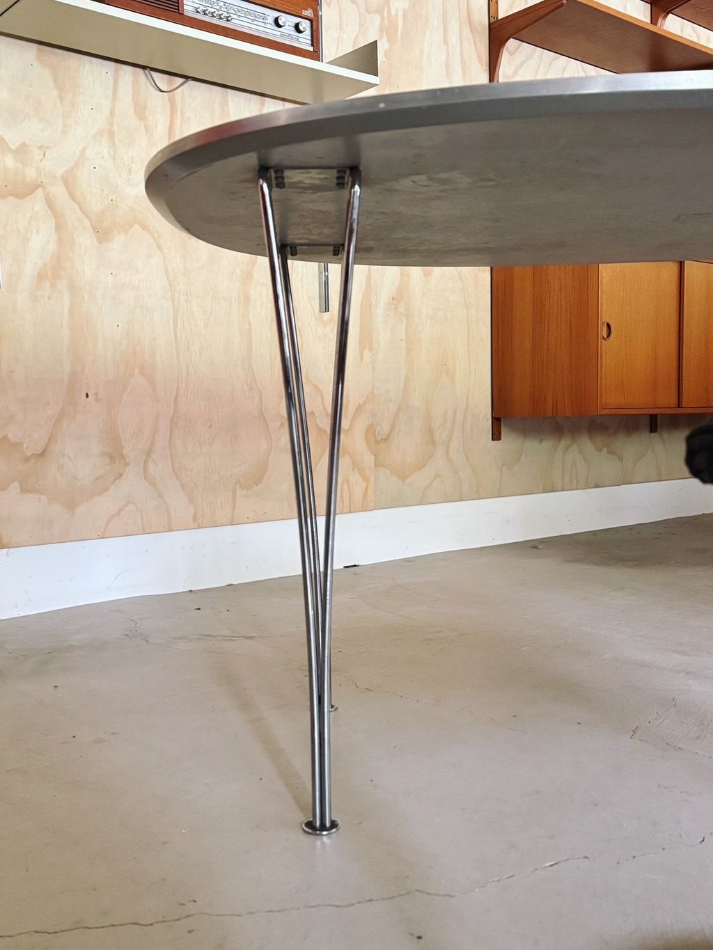 99271914-45C4-4FB4-8096-7F33A5B2BC6B