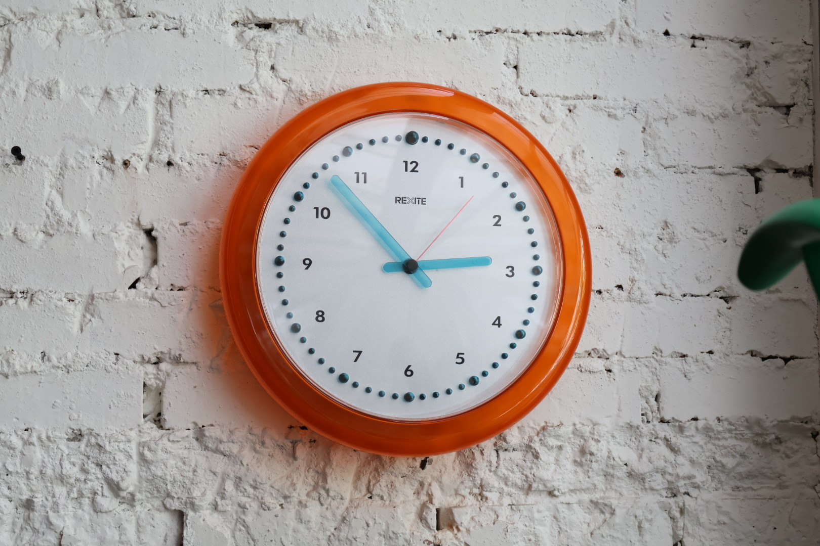 Zero 980 wall clock by Rexite 義大利塑料掛鐘（半透橘） – mid20thkiosk