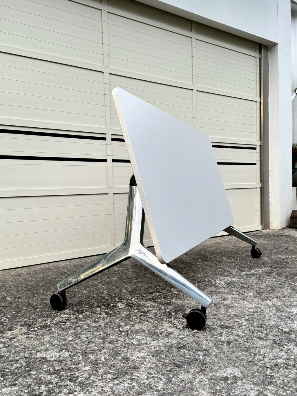 9004630E-5449-4386-A1D1-09AF2EF52429