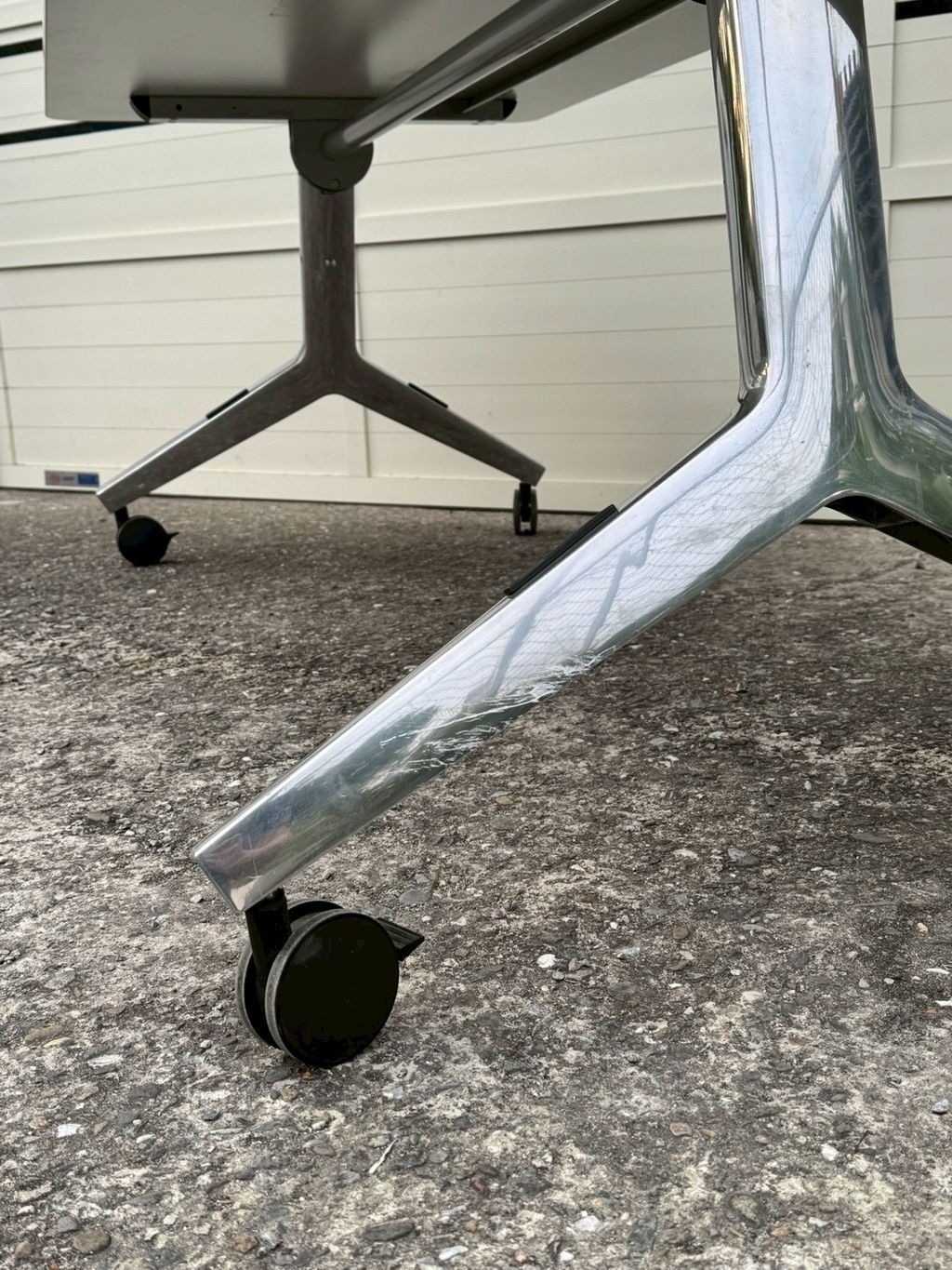 33823EE2-A7EB-44E1-A00C-6A0E19125338