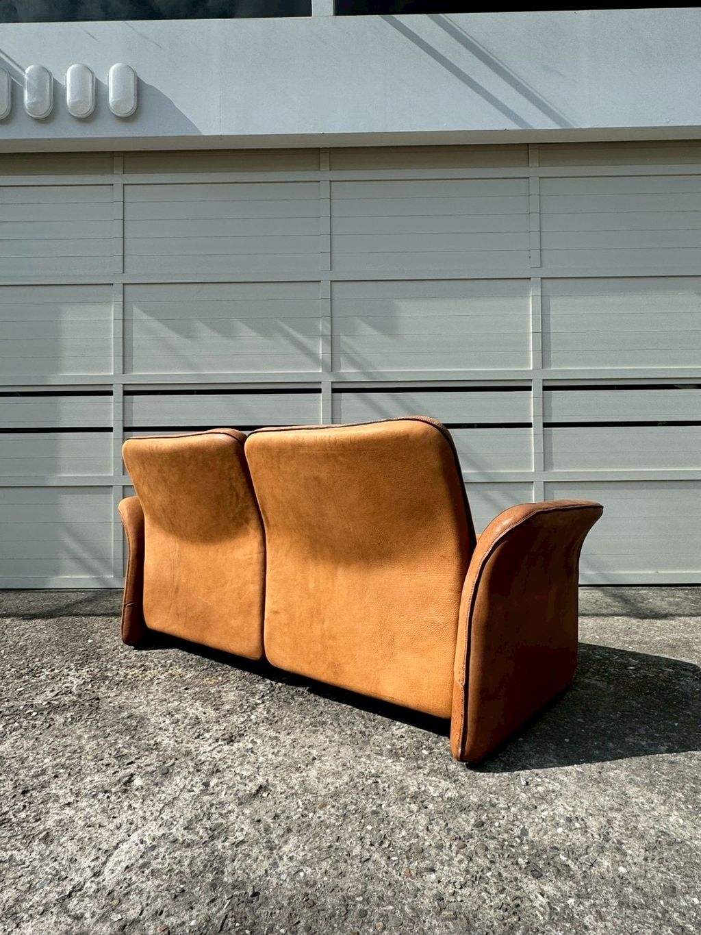 N3888 Vintage 1970s Brown 2 seats sofa (16)