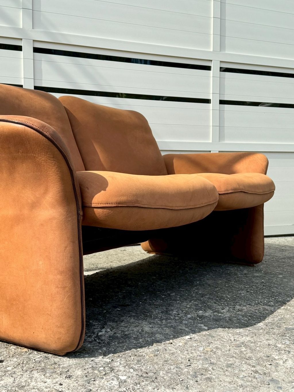N3888 Vintage 1970s Brown 2 seats sofa (8)