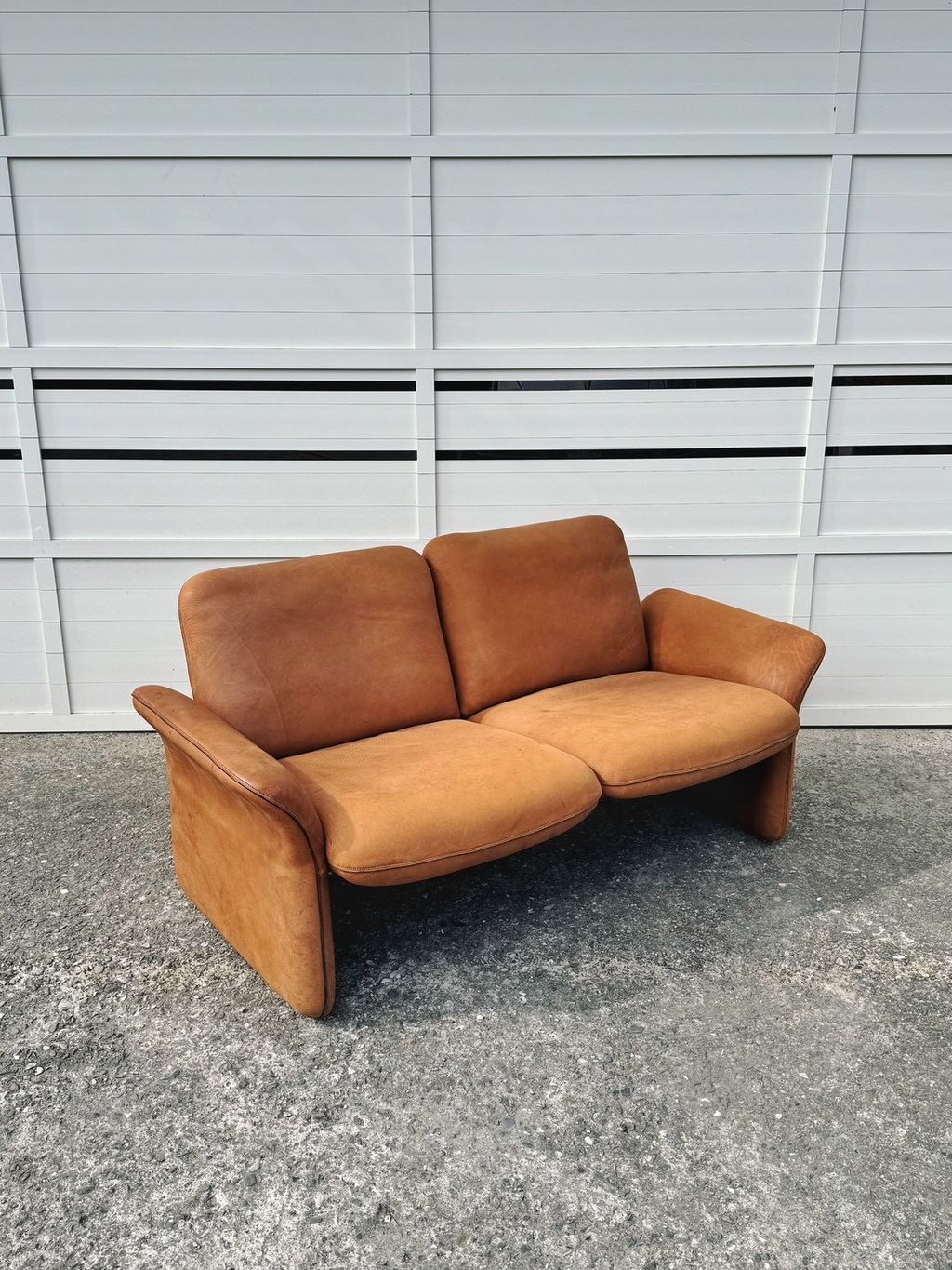 N3888 Vintage 1970s Brown 2 seats sofa (17)