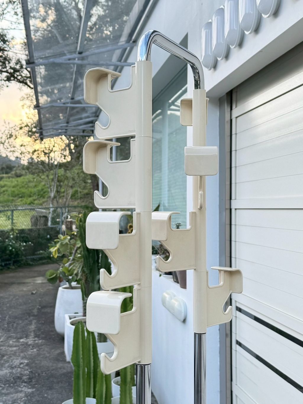 Vintage Clothing rack (6)