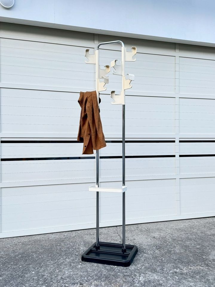 Vintage Clothing rack (4)