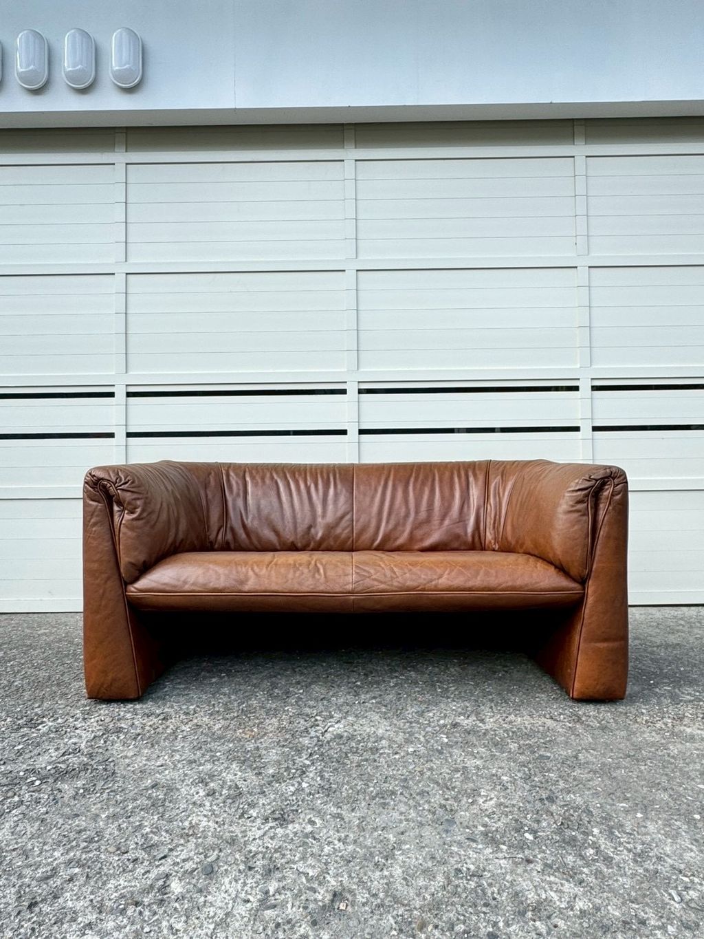 N3888 Vintage 1970s Brown 2 seats sofa (8)