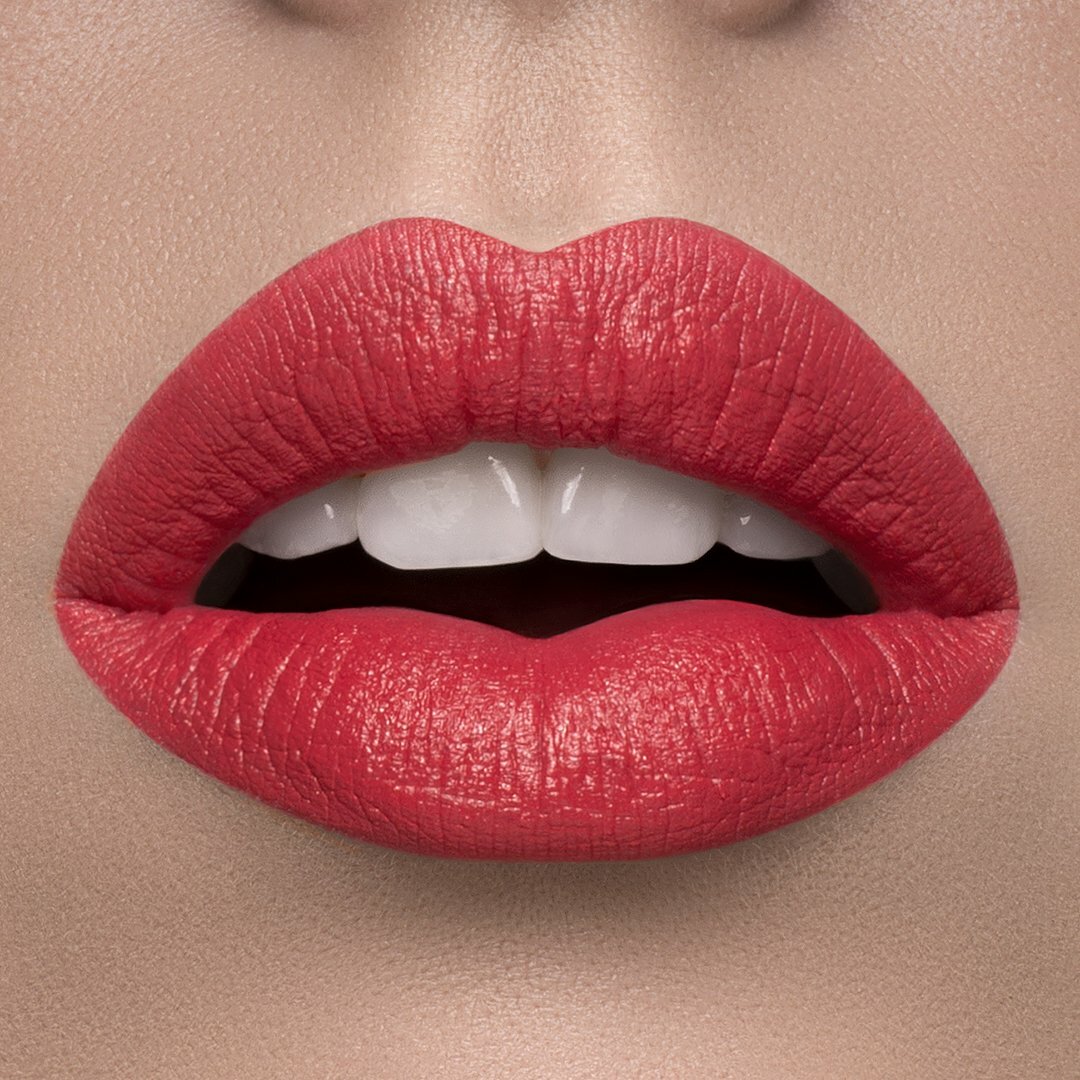 Blossom_Lip_Swatch_x1080.jpg