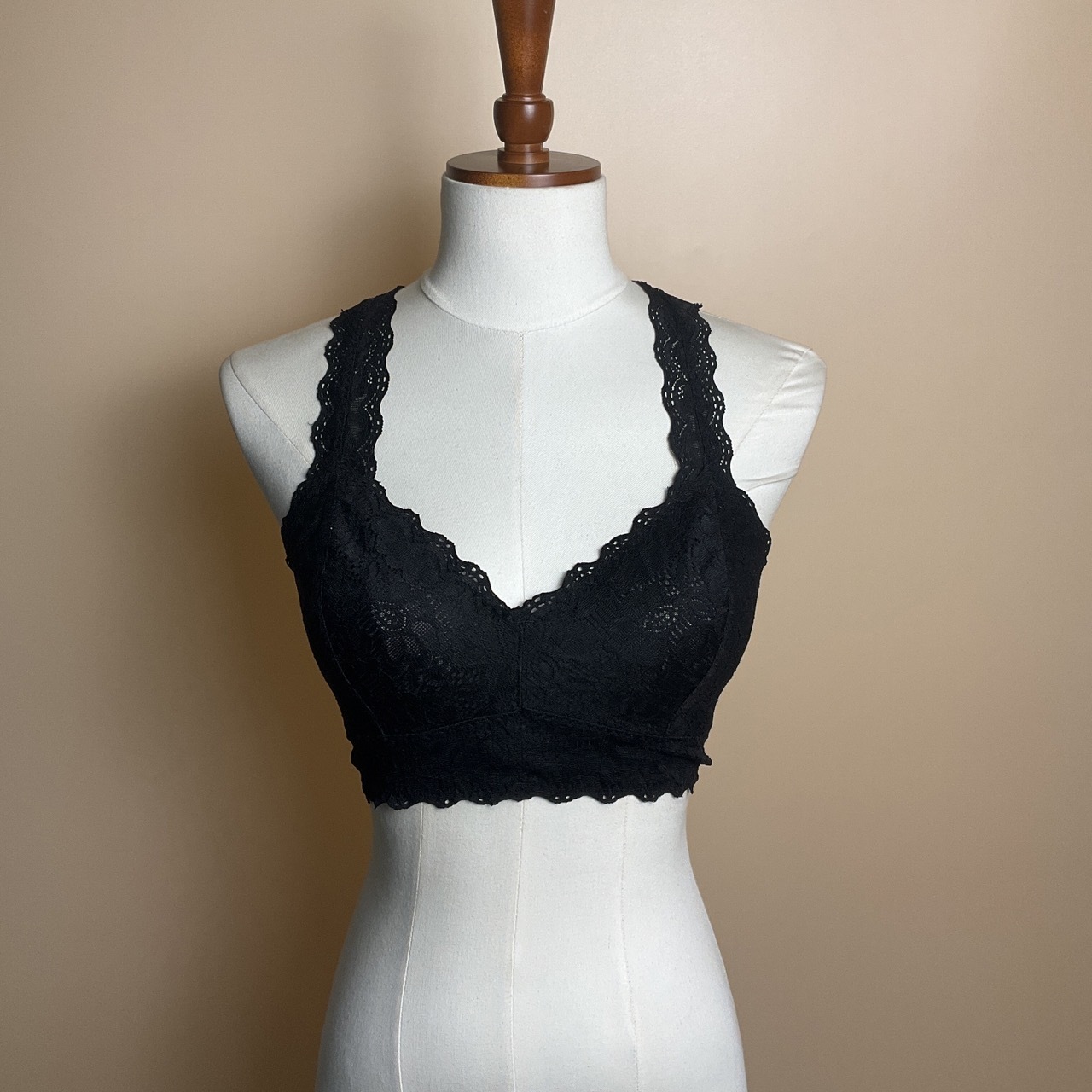 Black Lace Halter Bralette (XS/S) – Shop Thrift On