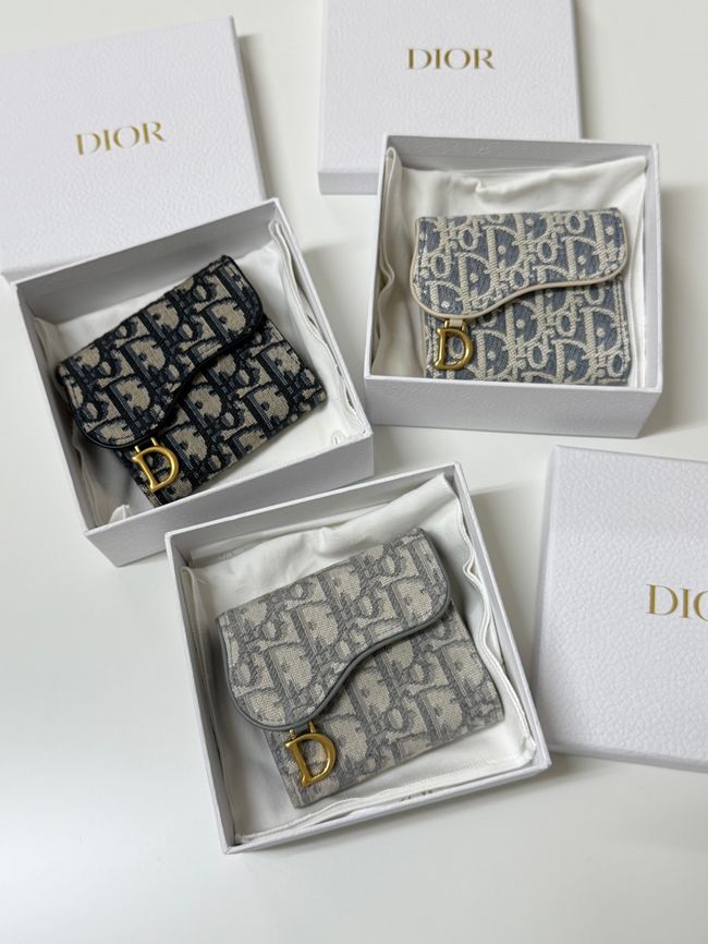 LIMIT精品 | Featured Collections - DIor三折