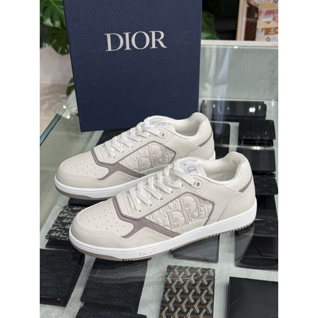 tw-11134207-820l9-mmvph7nyze2sec