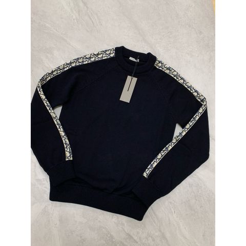 tw-11134207-7ras8-m1jxizy16w4d44