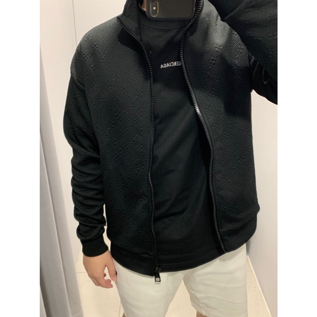 tw-11134207-7rash-m1bgcign4g7o85