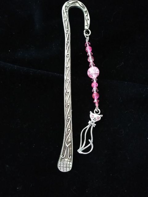 bookmark pink cat.jpg