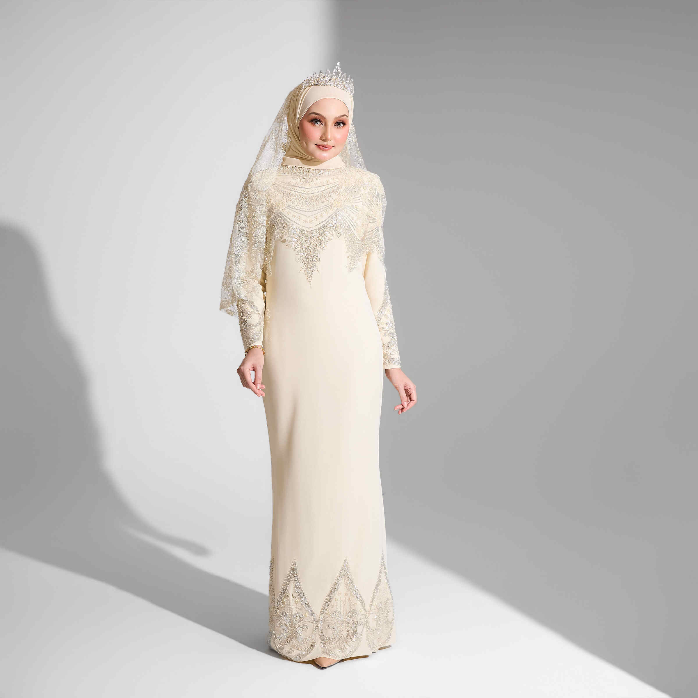 Elara Dress Champagne