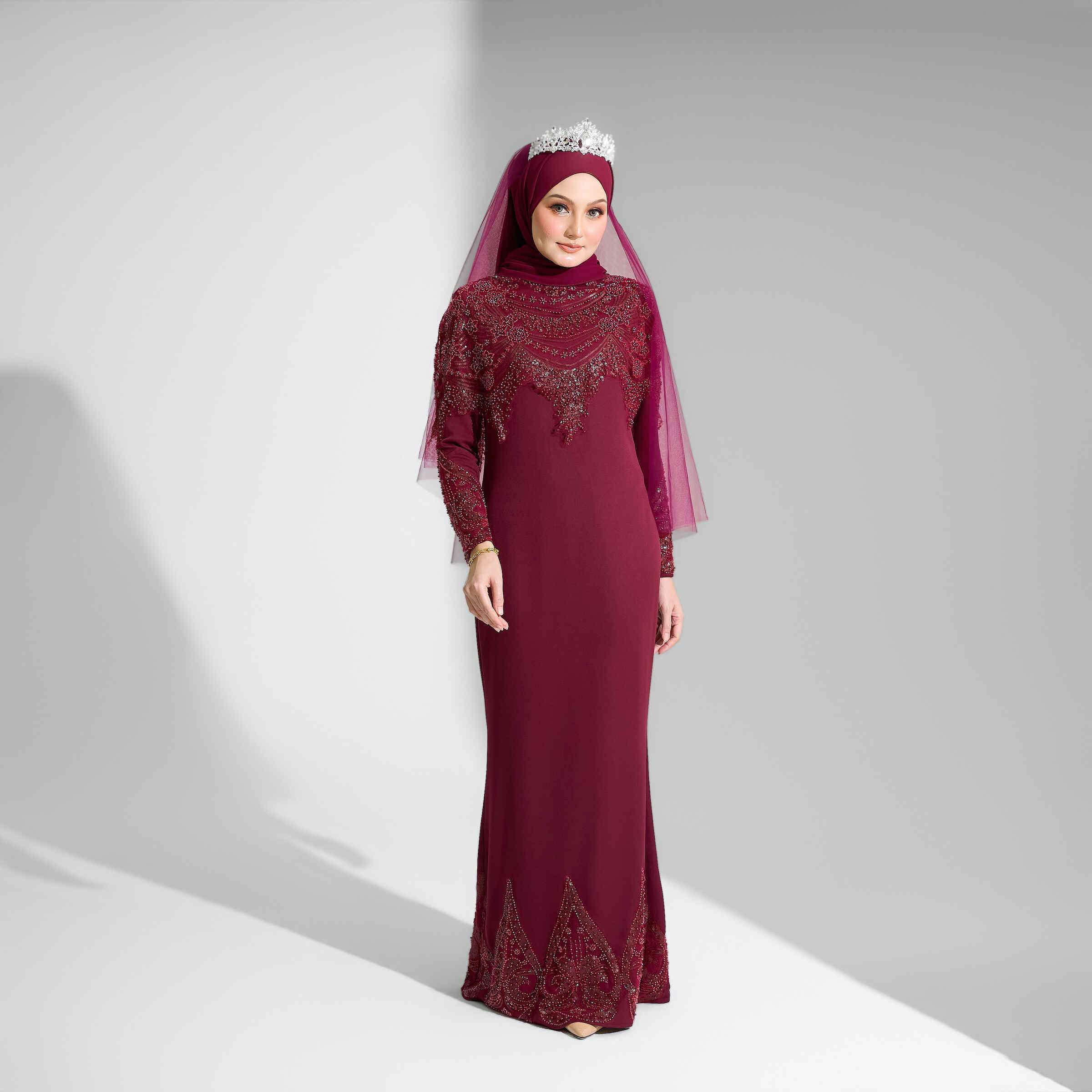 Elara Dress Burgundy