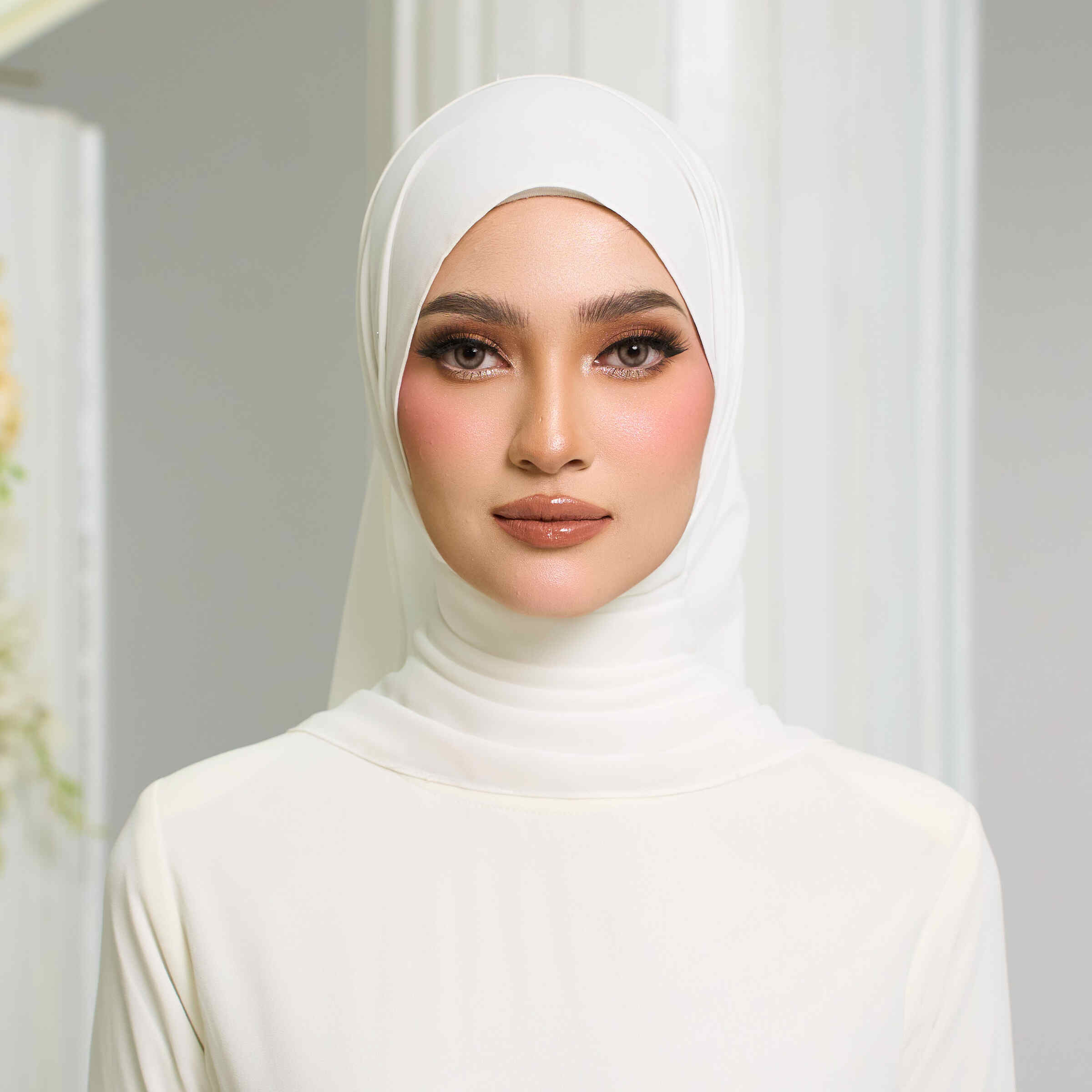 Shawl Lawa in Off White