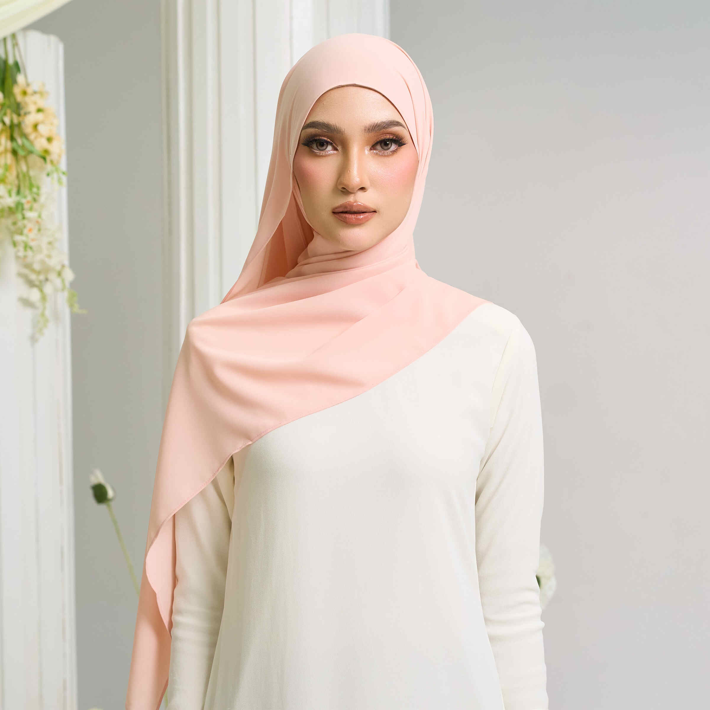 Shawl Lawa in Pinky Peach